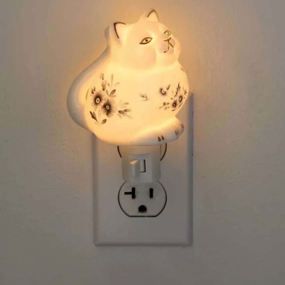 Urban Outfitters Cat Night  light New in box
